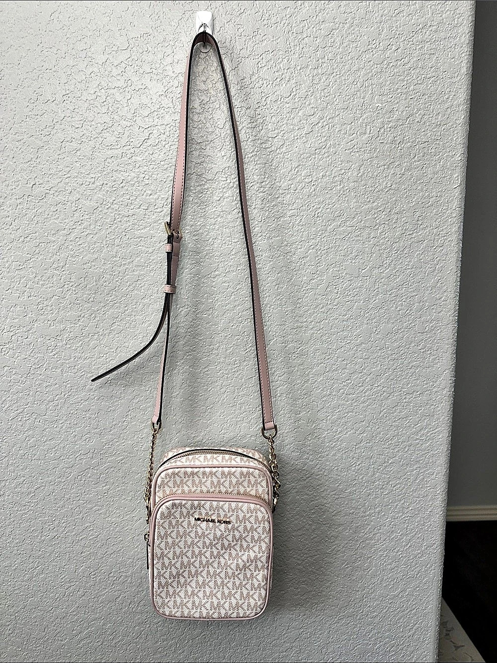 Michael Kors Jet Set Small Signature Logo Camera Crossbody Bag